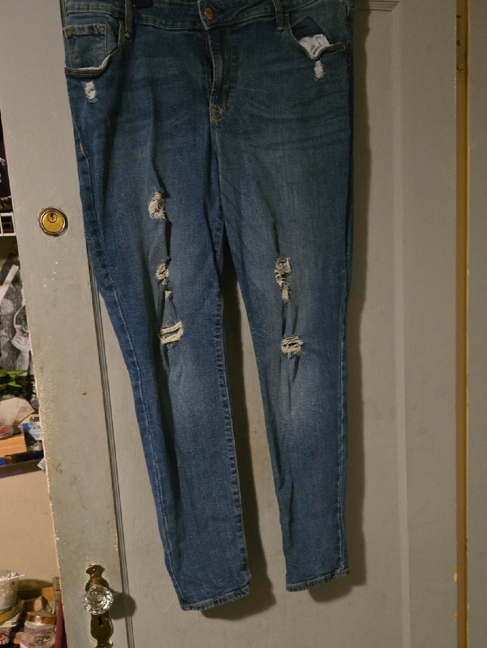 Old Navy Women’s Ripped Skinny Jeans in Blue Denim
